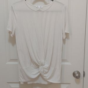 Downeast twisted round neck tee size Large